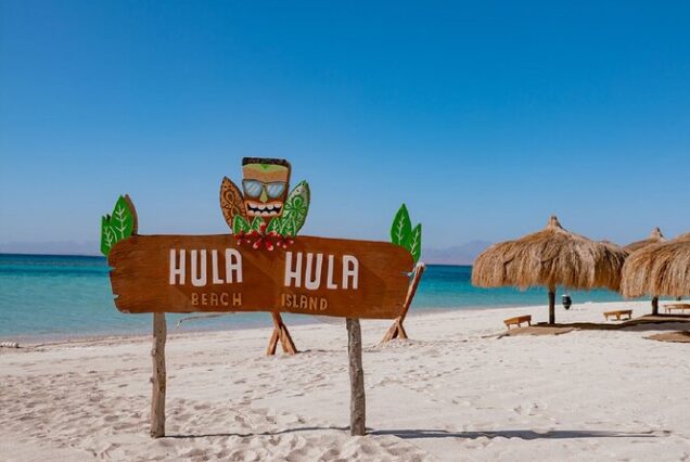 Hula Hula Beach Island Snorkeling Trip