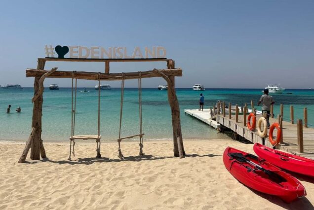 Eden Island snorkeling experience with lunch from Hurghada